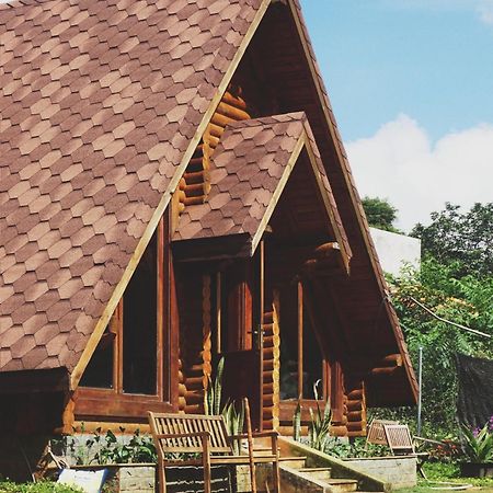 Nha Bao La - Ho Dak Long Thuong Hotell Bảo Lộc Eksteriør bilde