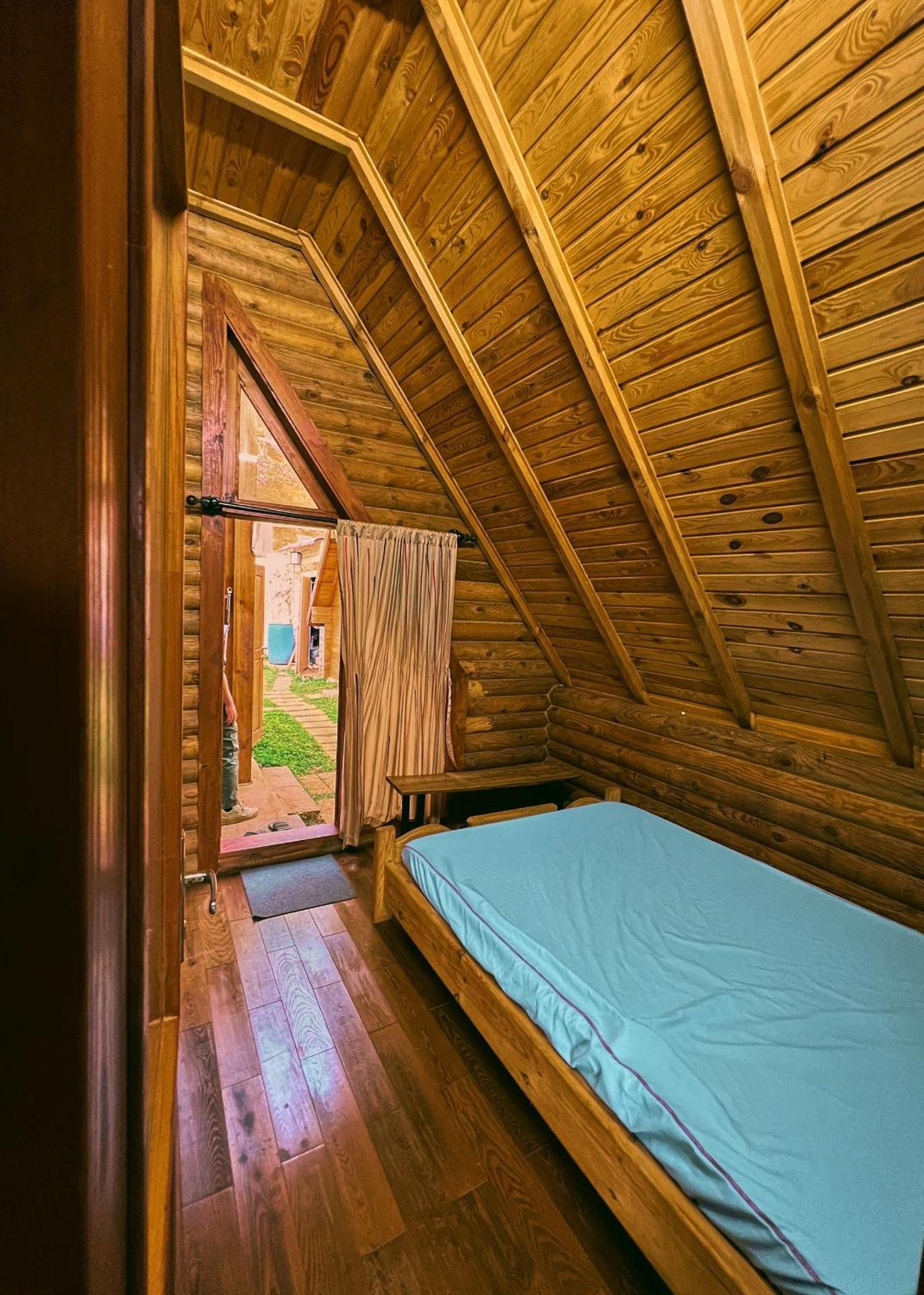 Nha Bao La - Ho Dak Long Thuong Hotell Bảo Lộc Eksteriør bilde